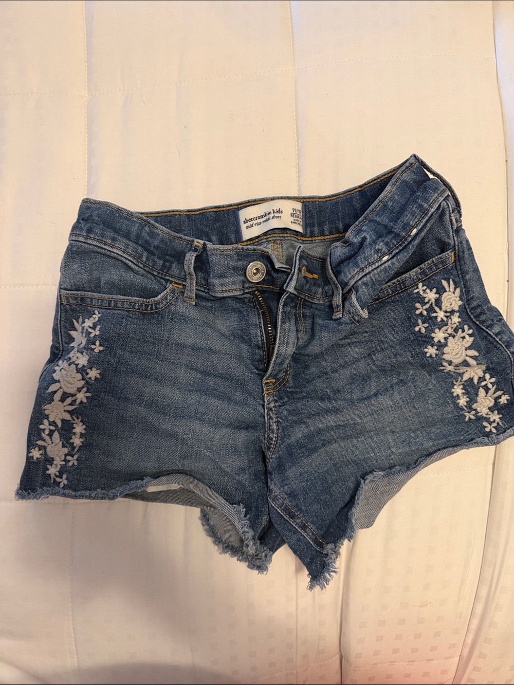 Abercrombie Kids Girls Medium Blue Midi Denim Shorts White Floral Embroidery